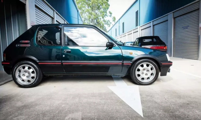 Peugeot 205 GTI 1993 1.9l Australia Green Images QLD (6).png