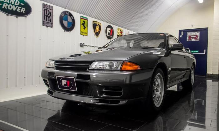 R32 v sec GTR.jpg