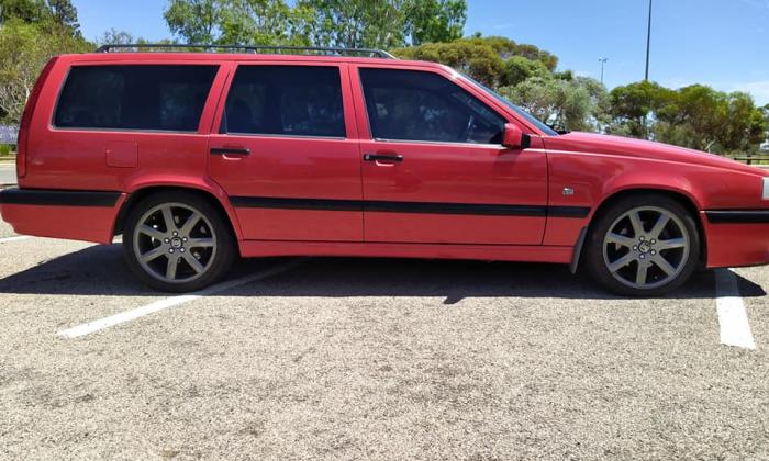 Red Volvo 850 R Wagon for sale Australia 2022 1996 (8).jpg