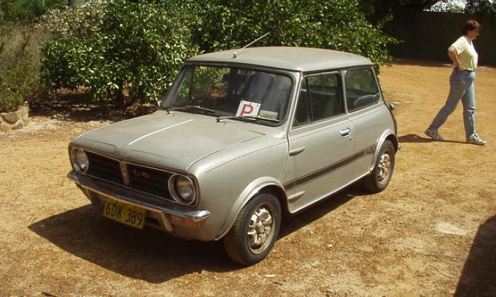 Silver Leyland Mini 1275 LS.jpg