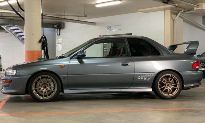 WRX STi Version 6 Subaru Impreza coupe for sale 2000 Australia 2 door (6).jpg