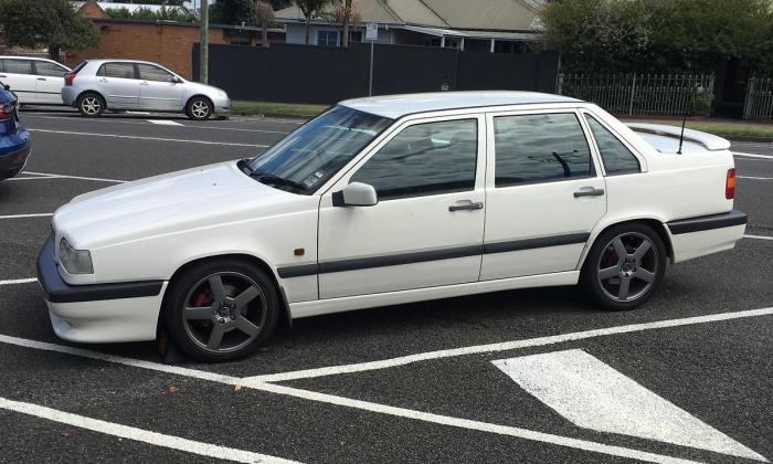 White Volvo 850 T5-R sedan for sale Victoria Australia manual (1).jpg