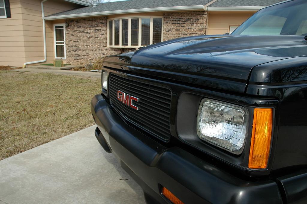 0 1991 Black GMC Syclone pickup number 92 (11).jpg