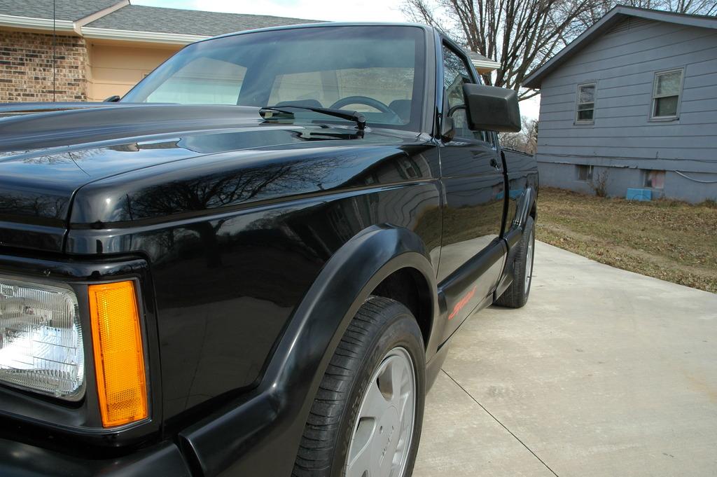 0 1991 Black GMC Syclone pickup number 92 (22).jpg