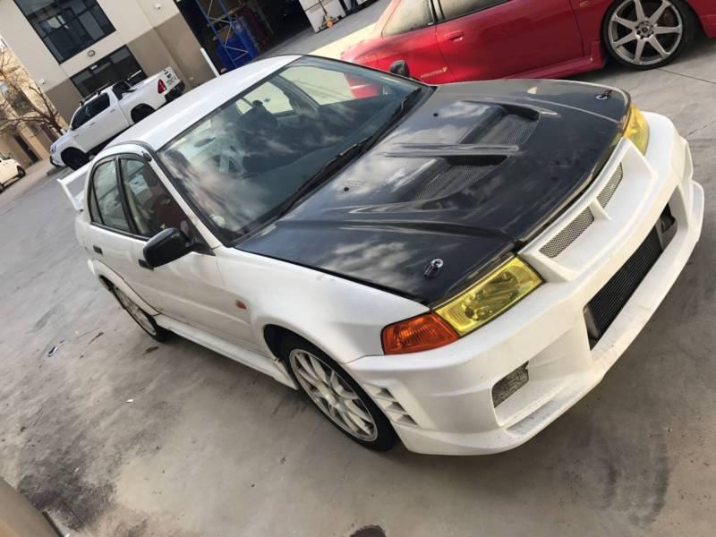 1  2000 Mitsubishi Lancer Evolution Tommi Makinen RS Edition white (8).JPG