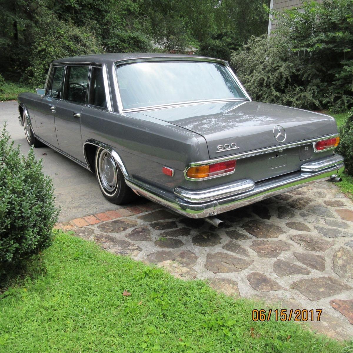 1 1969 Mercedes 600 Pullman Grosser Limousine Grey short wheelbase SWB (18).jpg