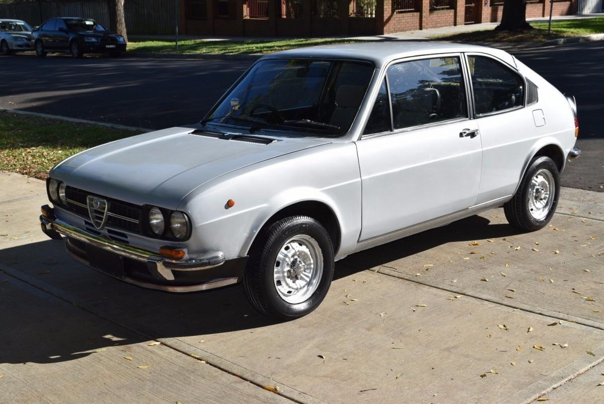 1 1977 Alfa Romeo Alfasud TI 2 door Silver Australia (8).jpg