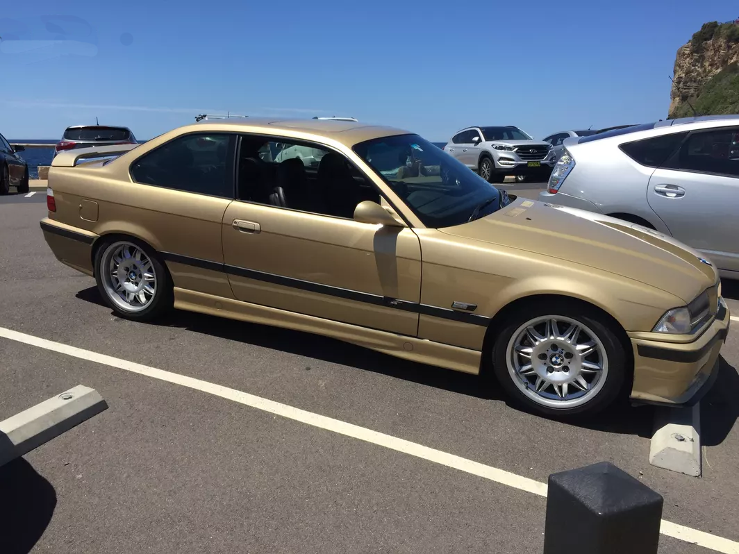 1 1996 BMW E36 M3 Gold paint (1).png