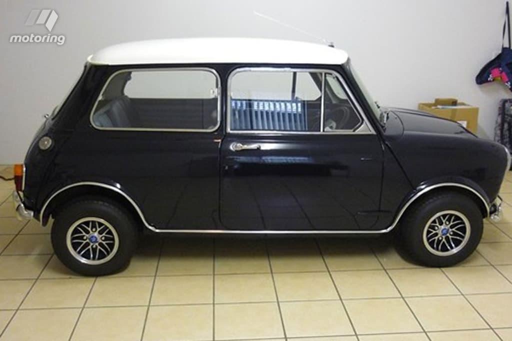 1 Australian Morris Cooper S MK1 Morris Marine Blue Tasmania  (12).jpg