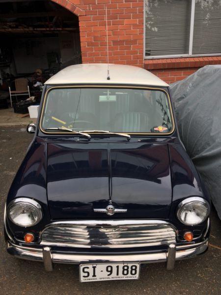 1 Australian Morris Cooper S MK1 Morris Marine Blue Tasmania  (25).JPG
