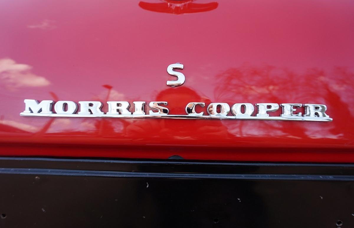 1 Black over Tartan red 1965 Morris Cooper S MK1 British built image (19).jpg