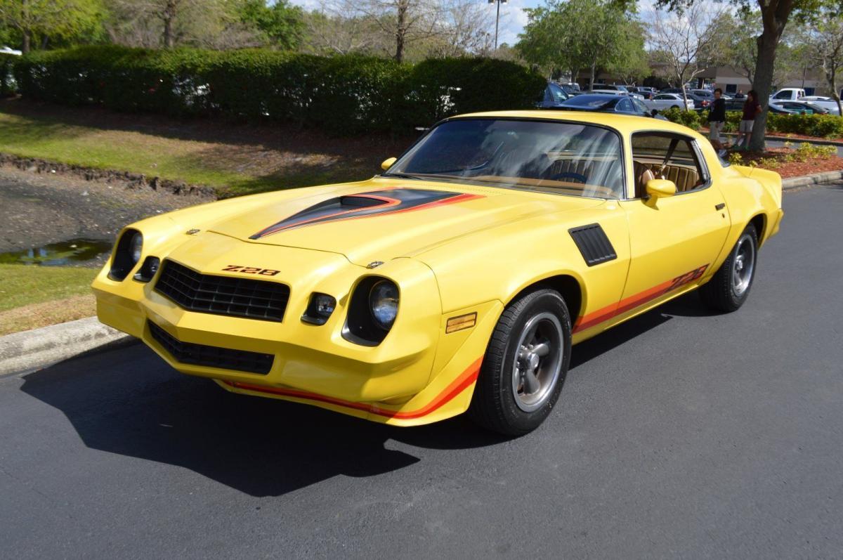 1 Bright yellow 1979 Chev Camero images restored (23).jpg
