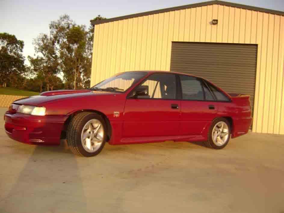 1 Durif Red Holden Commodore VN SS HSV 1990 number 180 images (31).jpg