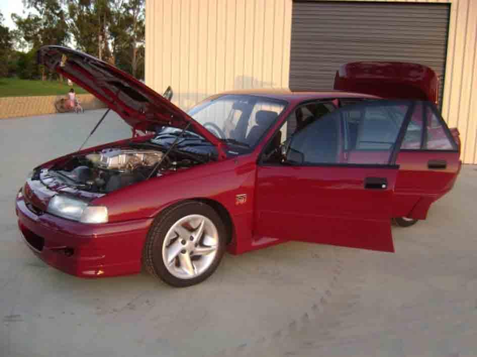 1 Durif Red Holden Commodore VN SS HSV 1990 number 180 images (32).jpg