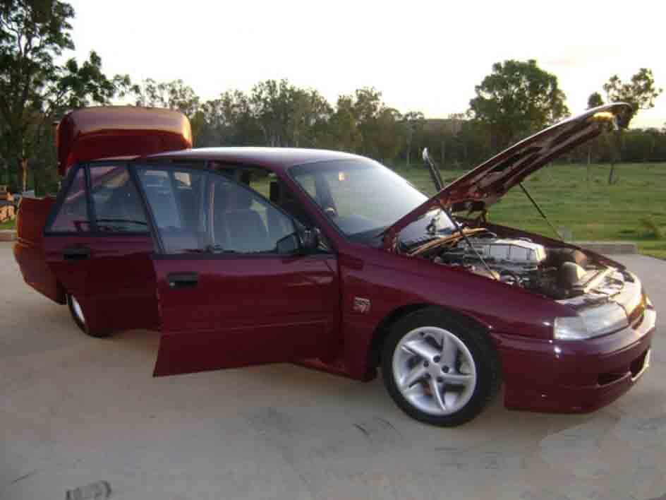 1 Durif Red Holden Commodore VN SS HSV 1990 number 180 images (33).jpg