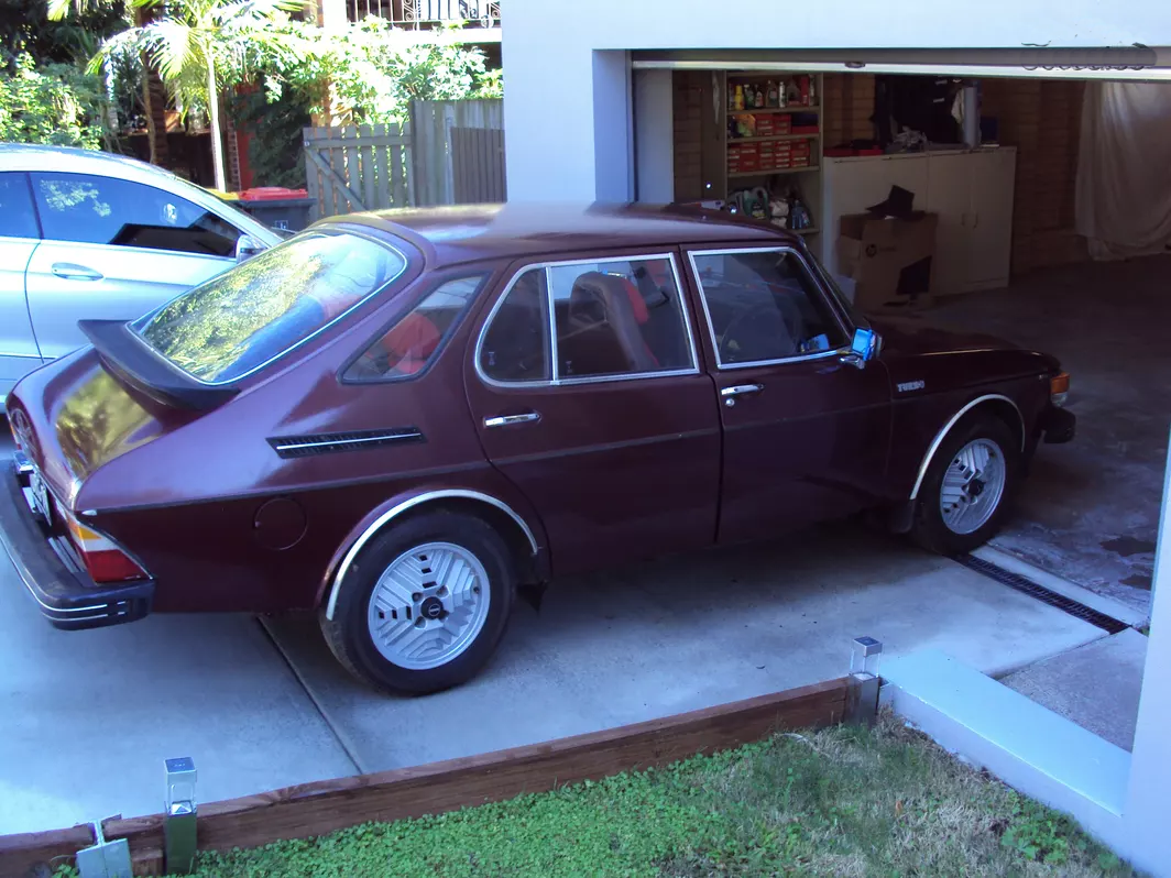 1 Saab 99 Turbo 1978 sedan 5 door (13).png