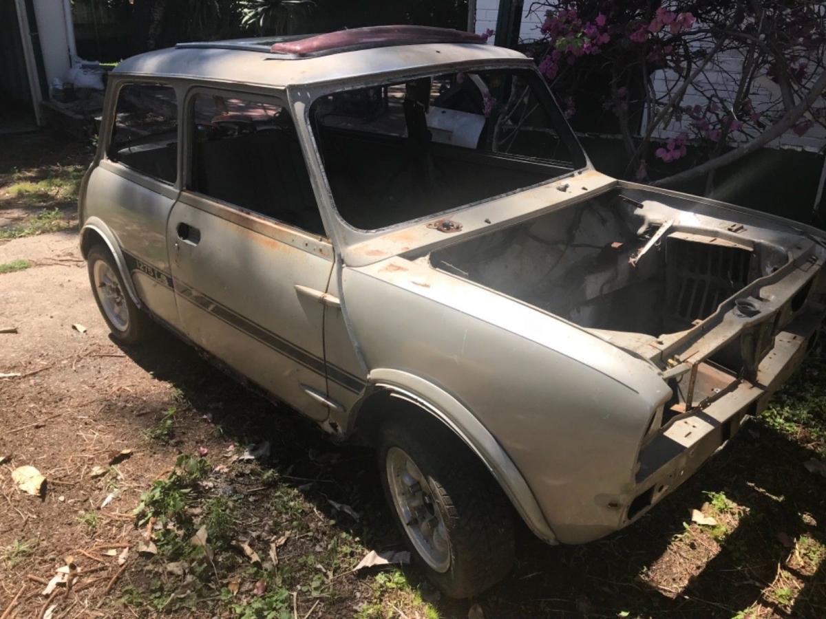 1 Silver Leyland Mini LS 1275 cc rolling shell unrestored 1978 images (10).jpg