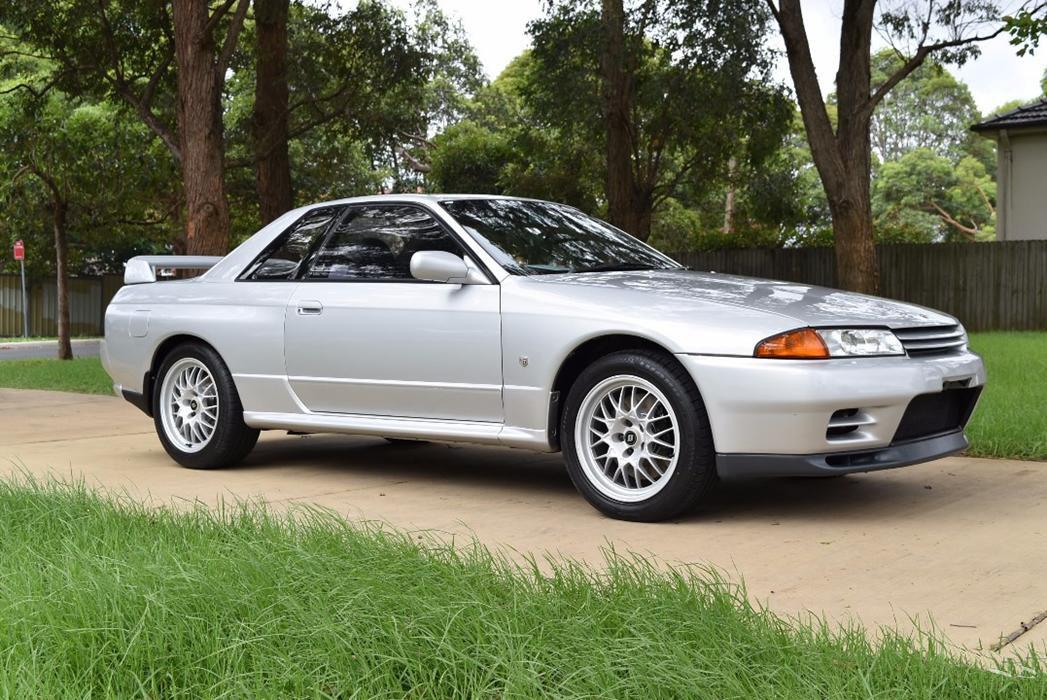 1 Spark Silver R32 GTR V-Spec 1 1993 Australia immaculate images (2).jpg