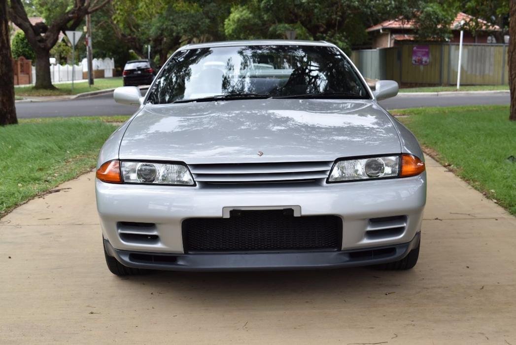 1 Spark Silver R32 GTR V-Spec 1 1993 Australia immaculate images (5).jpg