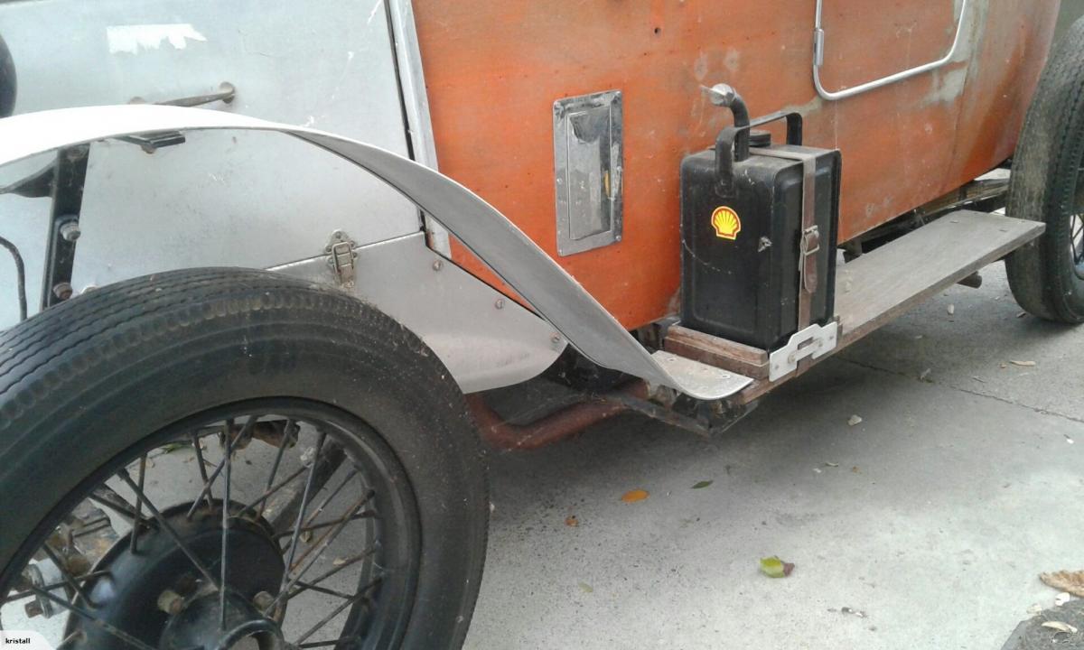 1932 Austin 7 Special convertible under restoration (15).jpg