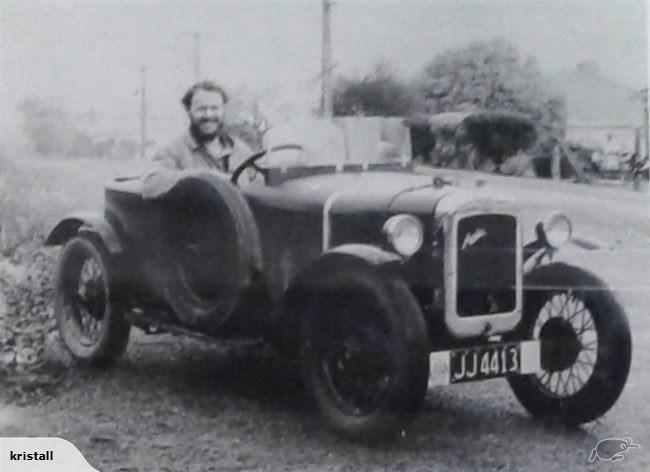 1932 Austin 7 Special convertible under restoration (6).jpg