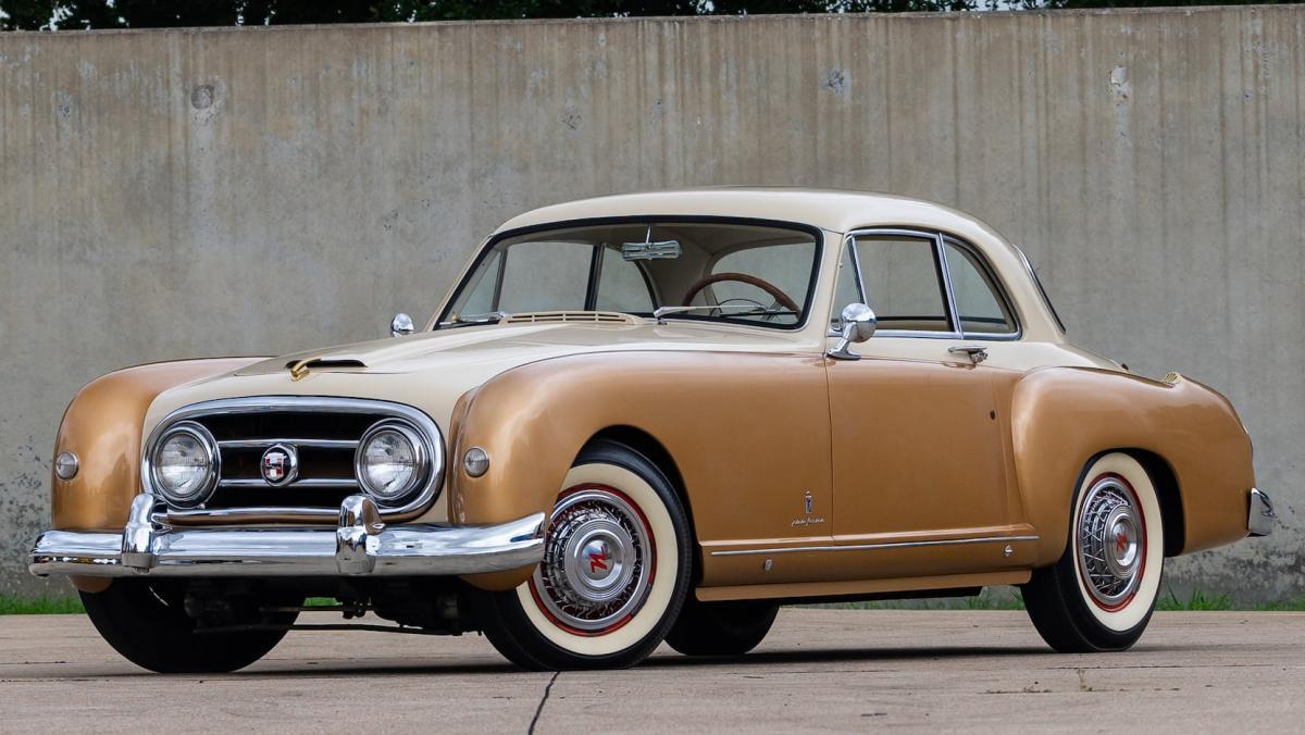 1953 Nash Healey Le Mans Coupe white on Gold paint images (1).jpg