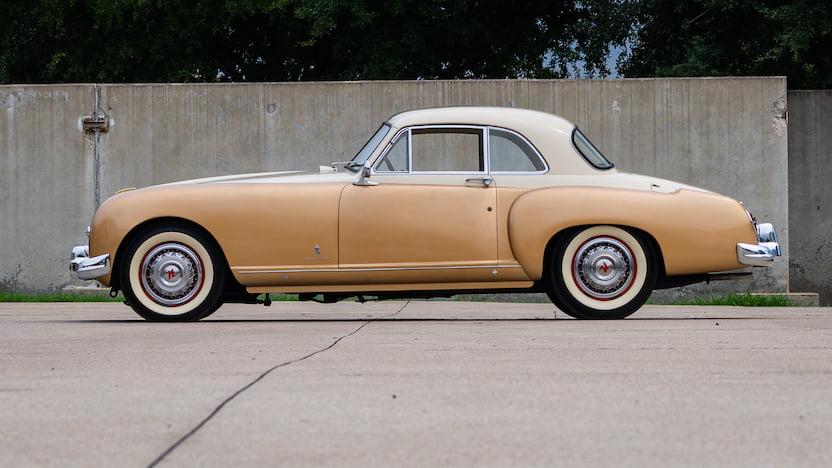 1953 Nash Healey Le Mans Coupe white on Gold paint images (2).jpg