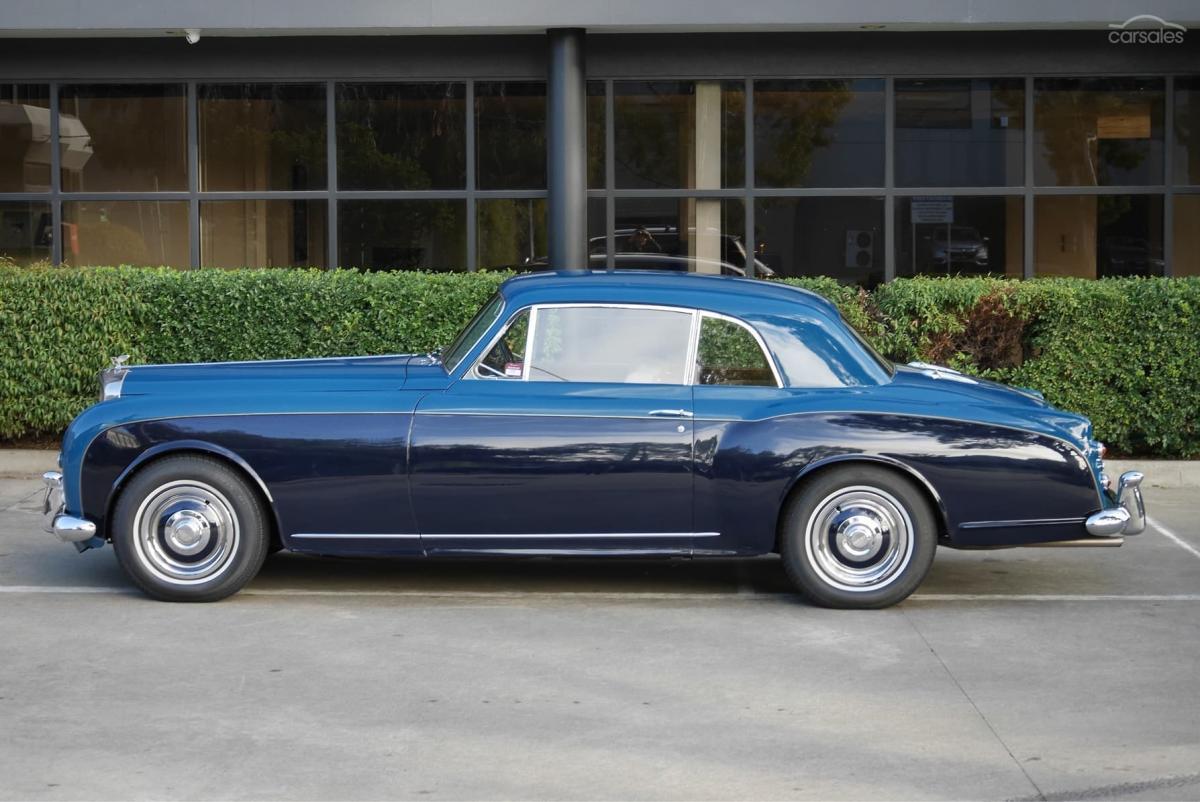 1958 Park Ward Bentley S1 Continental Coupe two tone blue RHD images (1).jpg