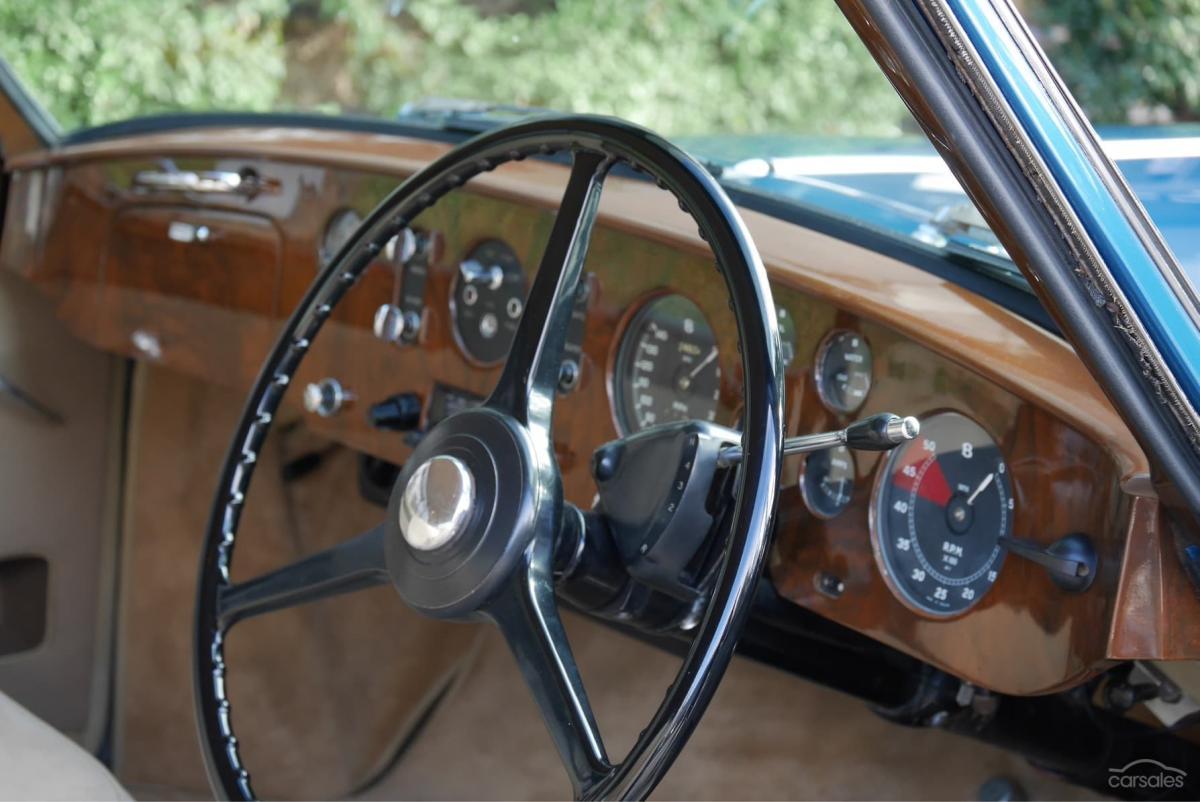 1958 Park Ward Bentley S1 Continental Coupe two tone blue RHD images (20).jpg