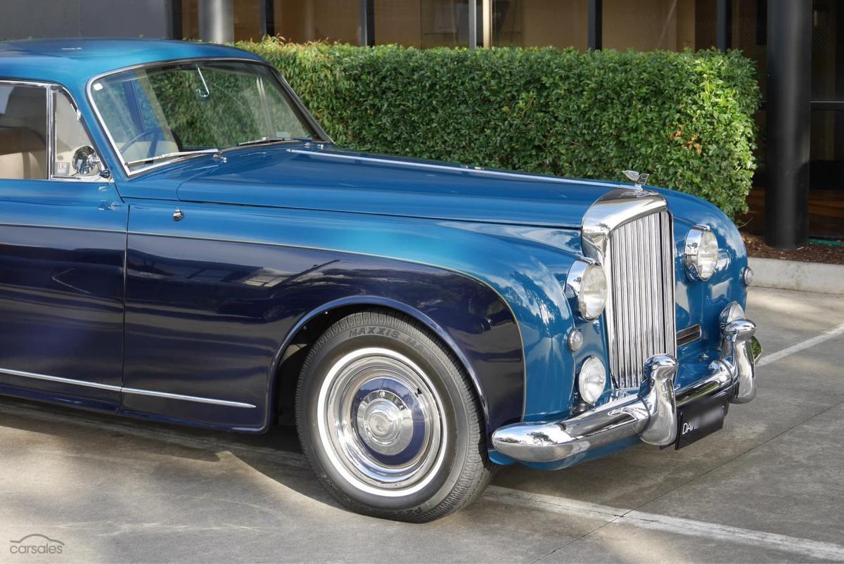 1958 Park Ward Bentley S1 Continental Coupe two tone blue RHD images (7).jpg