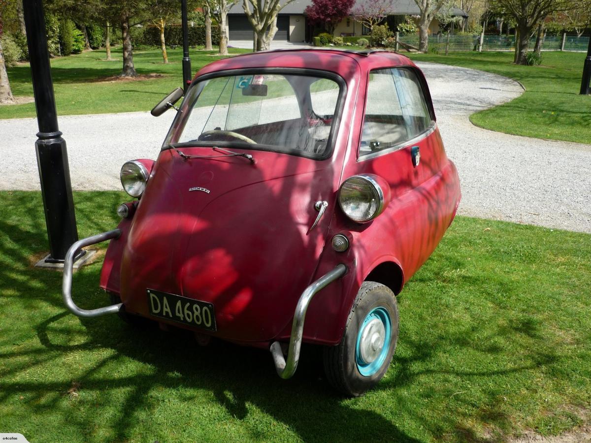 1960 BMW Isetta 300 Red images (2).jpg