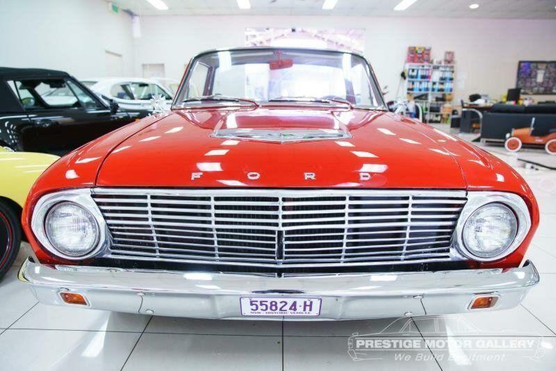 1962 Ford Falcon Ranchero front ford badge.jpg