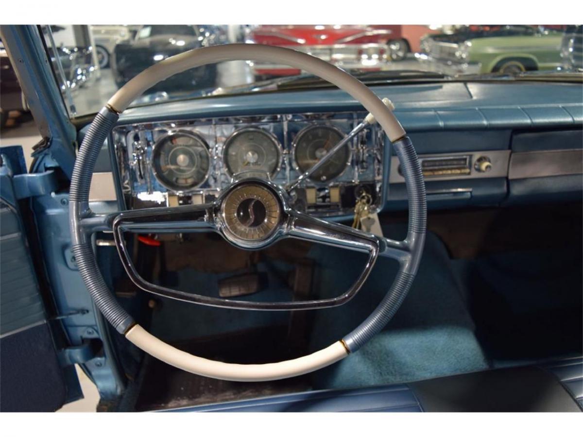 1964 STudebaker Daytoina convertible light blue with white roof (8).jpg