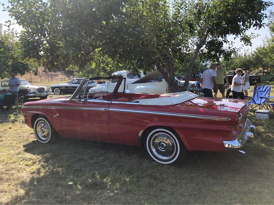 1964 Studebaker Daytona Convertible canada red with white top 2021 (6).jpg