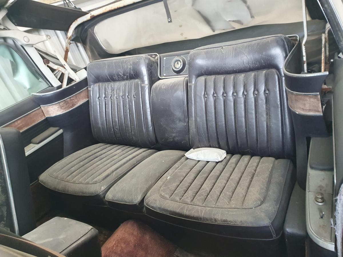 1965 Chrysler Imperial convertible unrestored images (9).jpg