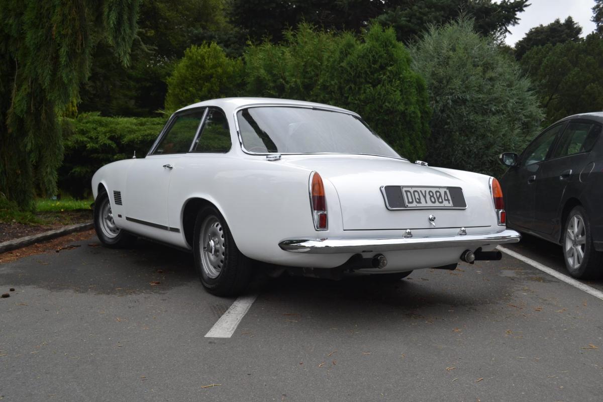 1965 Gordon Keeble Coupe GK1 white images (11).jpg