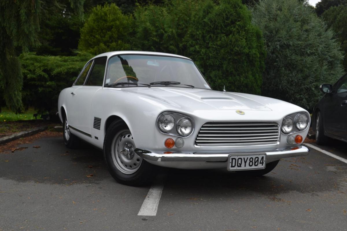 1965 Gordon Keeble Coupe GK1 white images (7).jpg