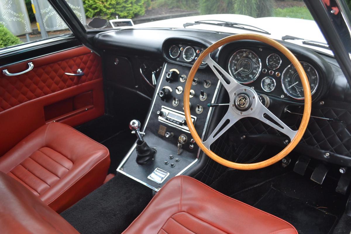 1965 Gordon Keeble Coupe GK1 white images (8).jpg