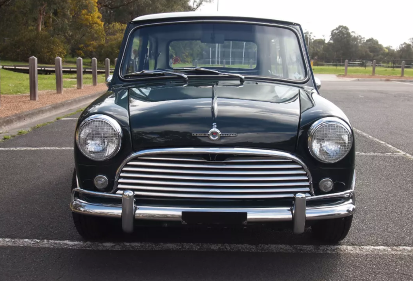 1965 MK1 Australian Cooper S BRG early car (1).png