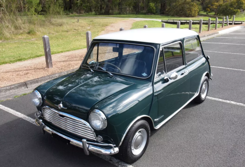 1965 MK1 Australian Cooper S BRG early car (3).png