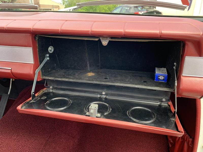 1965 Studebaker Daytona interior red images 2 door (6).jpeg