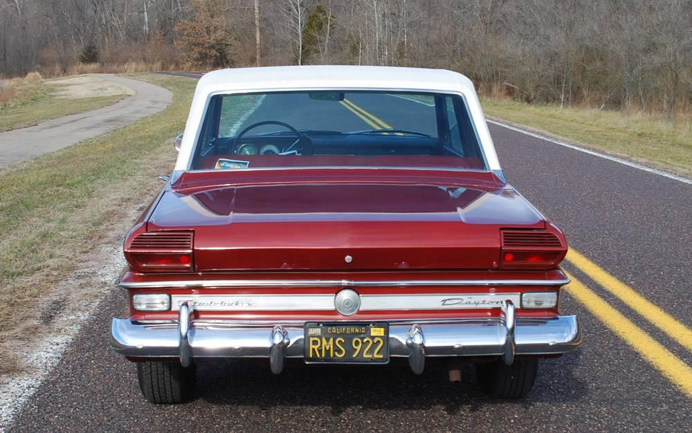 1966 Studebaker Daytona Sport Sedan V8 red white roof (25).jpg