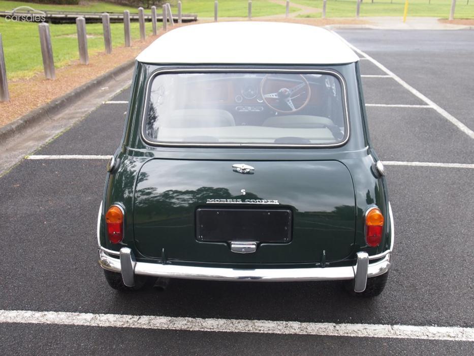 1966 toga white over BRG MK1 Cooper S Mini Australia (8).jpg