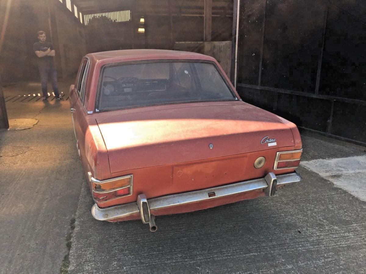 1967 Ford Cortina 1500 GT coupe manual burgundy UK (3).jpg