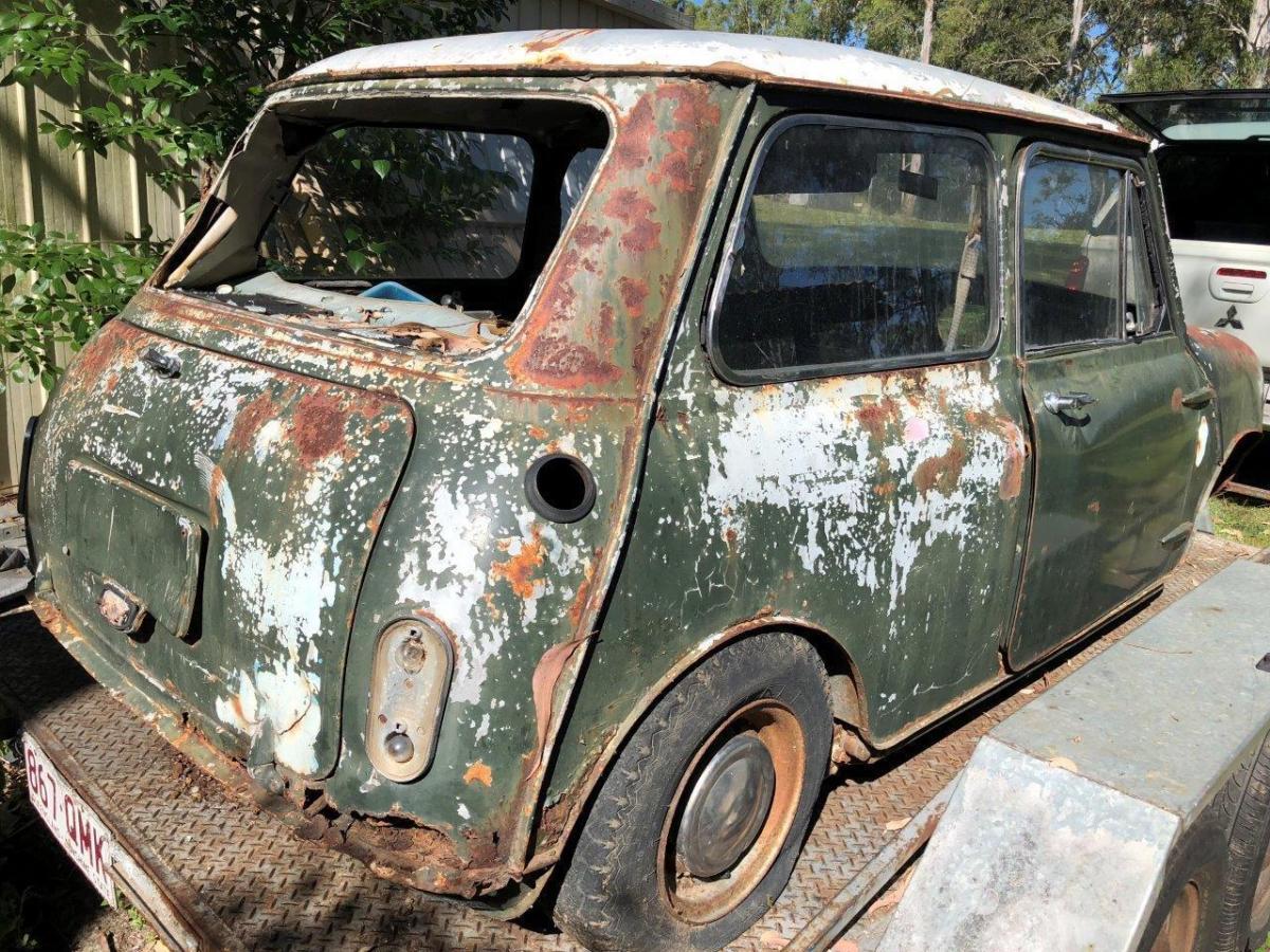 1967 MK1 Morris Cooper S Lake Green unrestored parted out wreck images (1).jpg