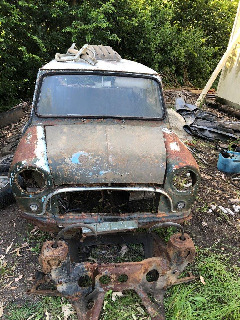 1967 MK1 Morris Cooper S Lake Green unrestored parted out wreck images (7).jpg