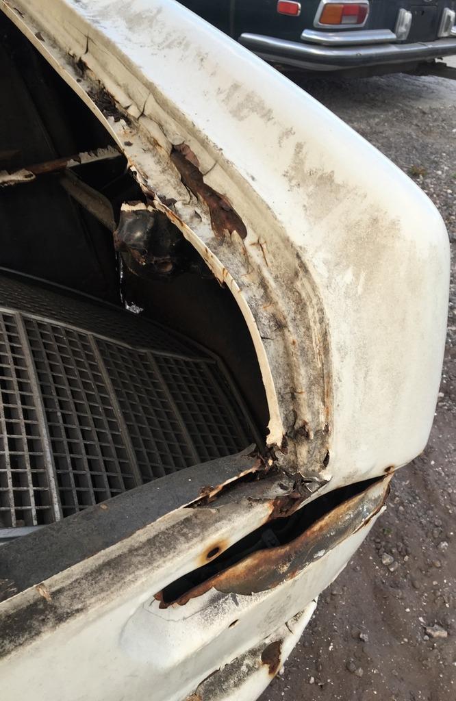1967 Mercedes 250SE Coupe sunroof white unrestored (15).jpg