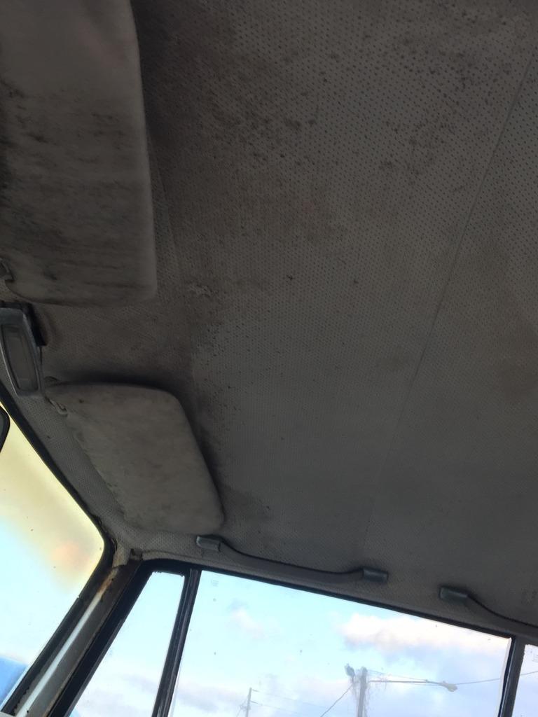 1967 Mercedes 250SE Coupe sunroof white unrestored (20).jpg