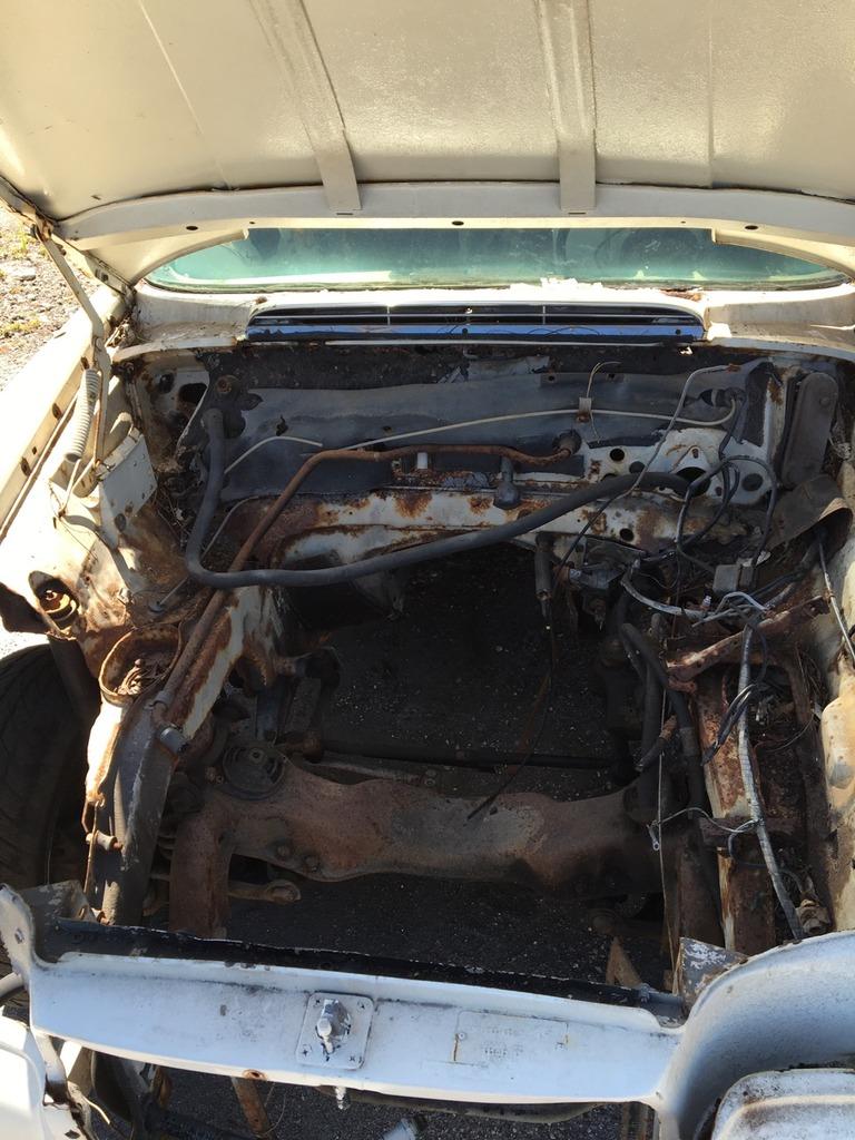 1967 Mercedes 250SE Coupe sunroof white unrestored (24).jpg