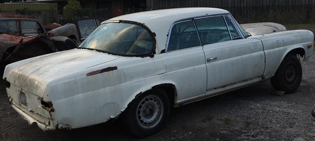 1967 Mercedes 250SE Coupe sunroof white unrestored (6).jpg